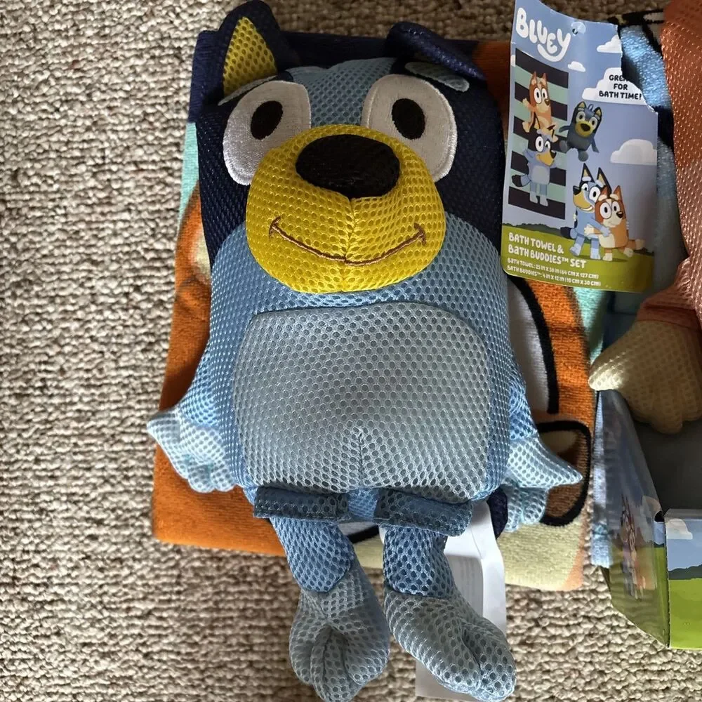 The Unbranded Brand nwt bluey